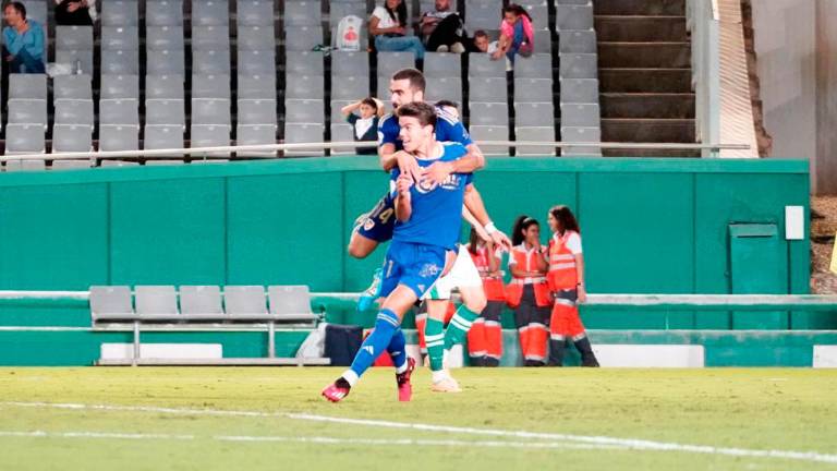 El Linares Deportivo es un coloso en Córdoba con una victoria de oro El Linares Deportivo es un coloso en Córdoba con una victoria de oro