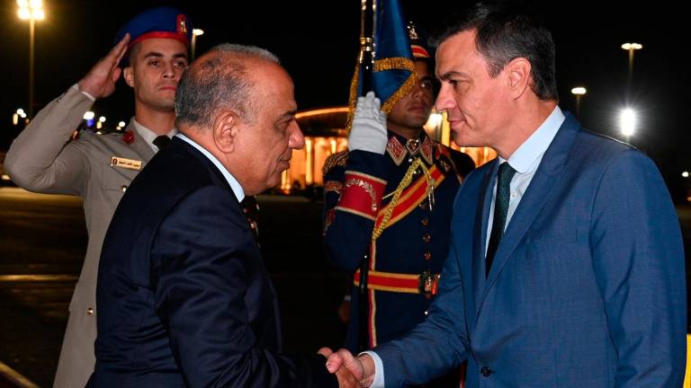 Sánchez llega a El Cairo para asistir a la cumbre en Egipto sobre el conflicto en Gaza Sánchez llega a El Cairo para asistir a la cumbre en Egipto sobre el conflicto en Gaza