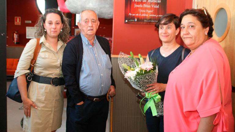 Homenaje a Doña Pepita Homenaje a Doña Pepita