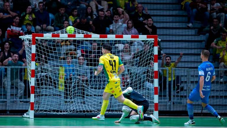 Clásico en la pista y en las gradas del Olivo Arena para el inicio de la Liga Clásico en la pista y en las gradas del Olivo Arena para el inicio de la Liga