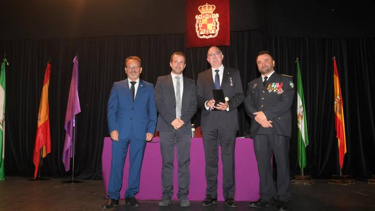 Homenaje a la Policía Local en la fiesta de la “Amargura” Homenaje a la Policía Local en la fiesta de la “Amargura”
