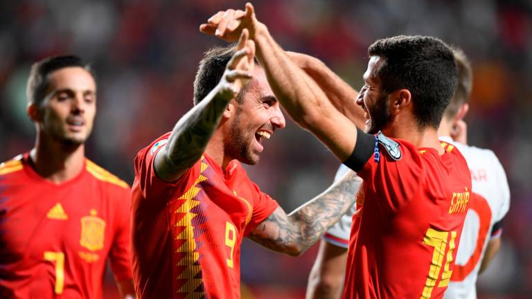 Rodrigo y Alcácer despachan a Islas Feroe con dos dobletes Rodrigo y Alcácer despachan a Islas Feroe con dos dobletes