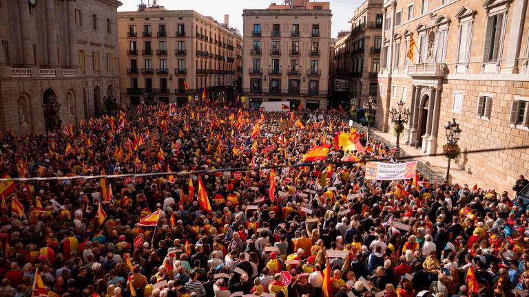 LA INVESTIDURA | El PSOE, ante las protestas: “Sólo van a lograr que nuestras convicciones sean todavía más fuertes” LA INVESTIDURA | El PSOE, ante las protestas: “Sólo van a lograr que nuestras convicciones sean todavía más fuertes”