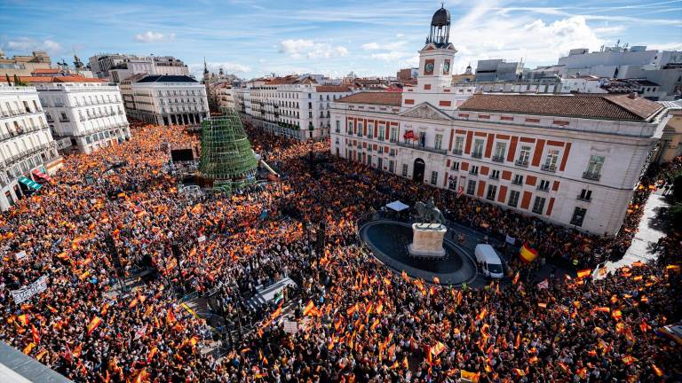 LA INVESTIDURA | El PSOE, ante las protestas: “Sólo van a lograr que nuestras convicciones sean todavía más fuertes” LA INVESTIDURA | El PSOE, ante las protestas: “Sólo van a lograr que nuestras convicciones sean todavía más fuertes”