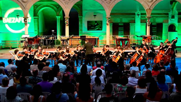 Aclamada noche del mejor talento andaluz en Baezafest Aclamada noche del mejor talento andaluz en Baezafest