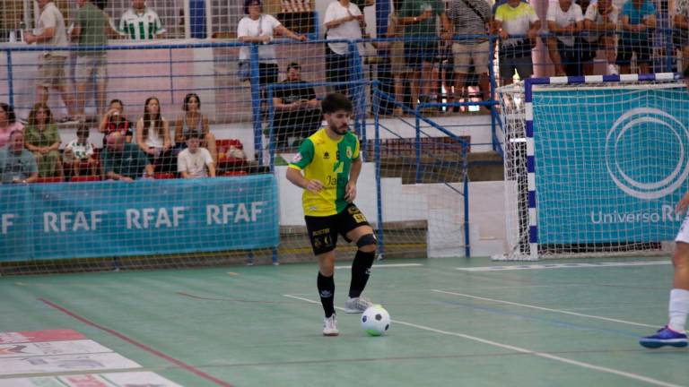 Dani Zurdo y Esteban figuran en la prelista de España para los partidos ante Armenia en Navarra Dani Zurdo y Esteban figuran en la prelista de España para los partidos ante Armenia en Navarra