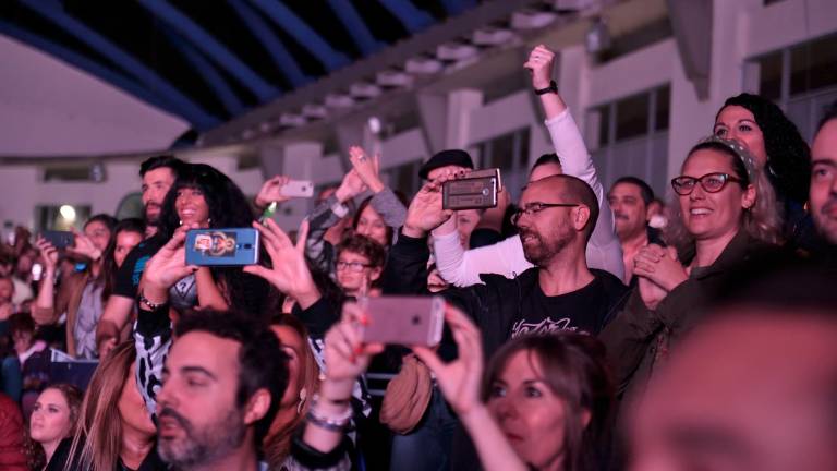 Leiva deja sin palabras a sus fieles que llenan el Auditorio de la Alameda