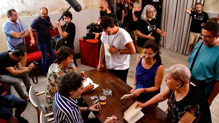 Dibujos, poesía y música, unidas por el gran maestro Dibujos, poesía y música, unidas por el gran maestro