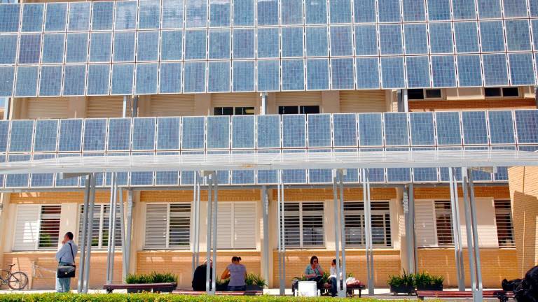 La UJA construirá dos plantas de energía solar La UJA construirá dos plantas de energía solar
