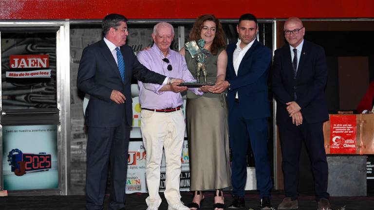 Jiennenses del Año 2024. Enrique Castro: “Este premio es para quienes iniciaron este camino y lo siguen recorriendo con la misma ilusión” Jiennenses del Año 2024. Enrique Castro: “Este premio es para quienes iniciaron este camino y lo siguen recorriendo con la misma ilusión”