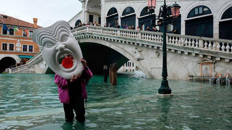 Dos tercios de Venecia bajo las aguas en la peor semana de crecidas en 150 años Dos tercios de Venecia bajo las aguas en la peor semana de crecidas en 150 años