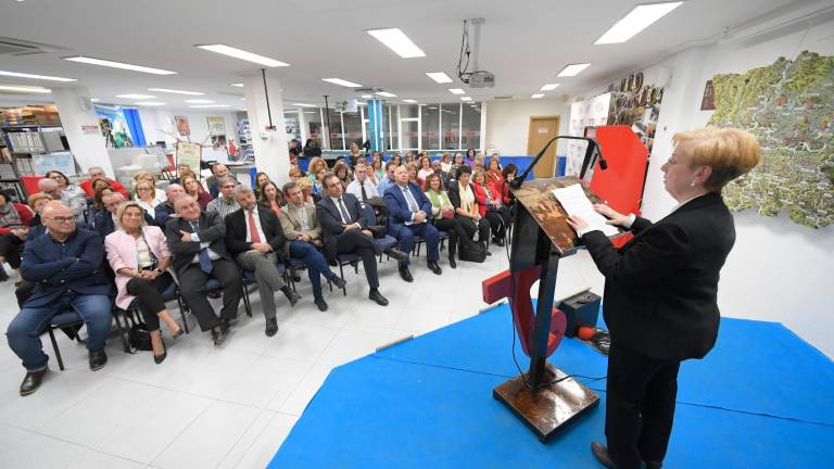 Nostalgia y cariño en el homenaje a Antonia Collado Nostalgia y cariño en el homenaje a Antonia Collado