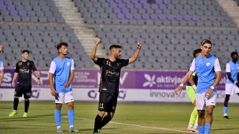 El Real Jaén brilla ante el Polideportivo Ejido (3-0) El Real Jaén brilla ante el Polideportivo Ejido (3-0)