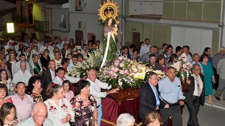 Fe a raudales por la patrona Fe a raudales por la patrona