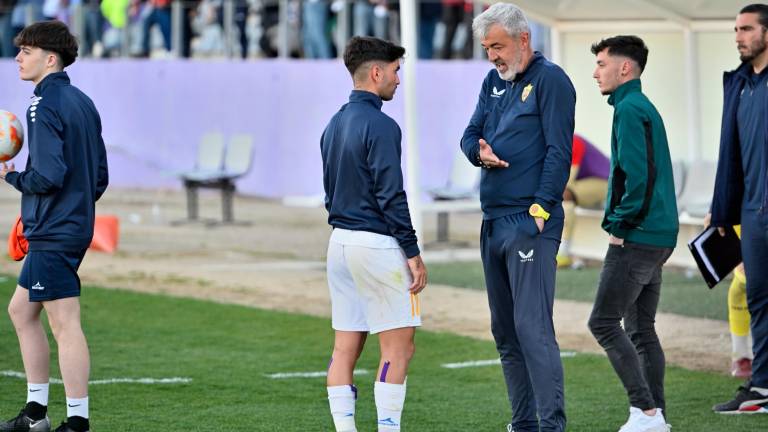 Fumata blanca: Óscar Fernández es el nuevo entrenador del Linares Deportivo Fumata blanca: Óscar Fernández es el nuevo entrenador del Linares Deportivo