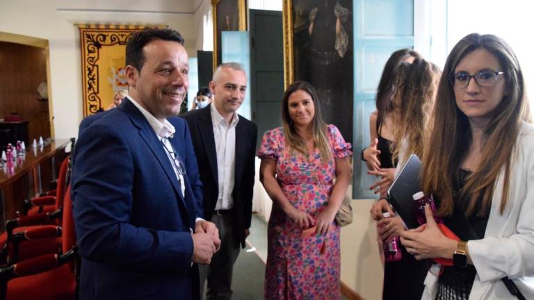 Fotogalería de una moción: A la segunda no fue la vencida en el Ayuntamiento de Linares Fotogalería de una moción: A la segunda no fue la vencida en el Ayuntamiento de Linares