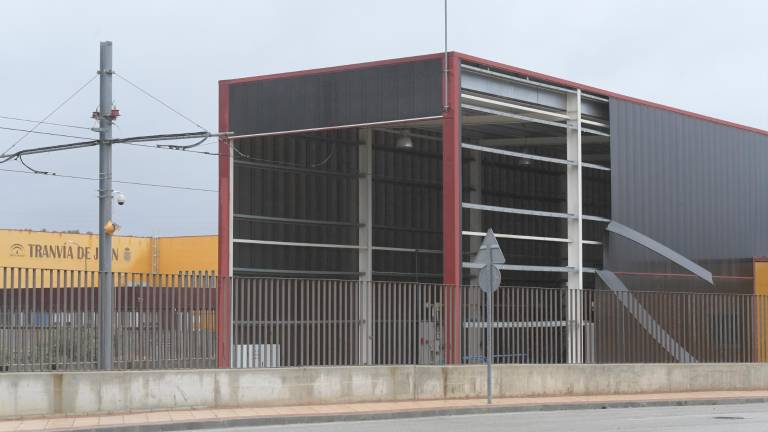 El convenio marca la cuenta atrás para activar el tranvía El convenio marca la cuenta atrás para activar el tranvía