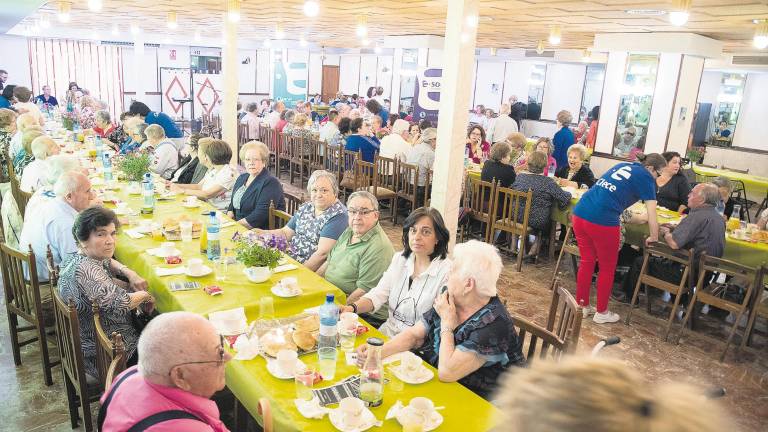 Convivencia de los usuarios del servicio de ayuda a domicilio Convivencia de los usuarios del servicio de ayuda a domicilio