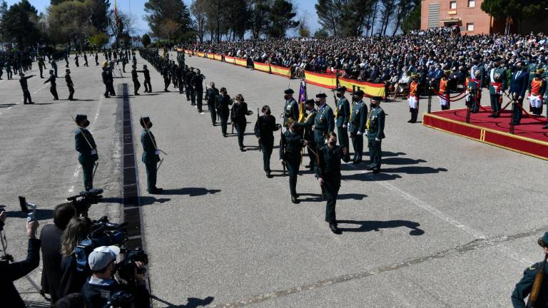 La promoción 127 de la Academia de Guardias Civiles de Baeza jura bandera La promoción 127 de la Academia de Guardias Civiles de Baeza jura bandera