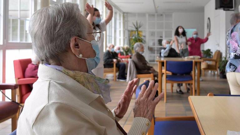 Las residencias contabilizan 114 positivos de mayores y 33 de trabajadores Las residencias contabilizan 114 positivos de mayores y 33 de trabajadores