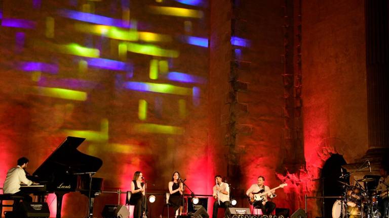 Noche mágica y triunfal entre aplausos y canciones Noche mágica y triunfal entre aplausos y canciones