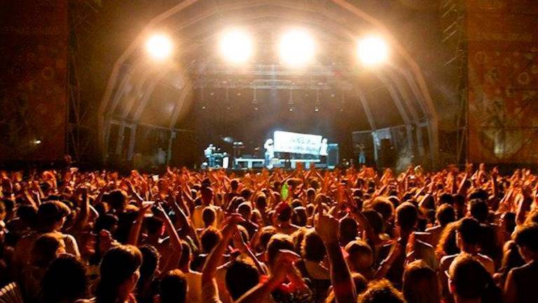 Festivales y conciertos, a la espera de “medidas específicas” que no incluye el plan de desescalada Festivales y conciertos, a la espera de “medidas específicas” que no incluye el plan de desescalada