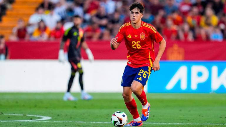 De la Fuente deja fuera de la Eurocopa a Pau Cubarsí, Aleix García y Marcos Llorente De la Fuente deja fuera de la Eurocopa a Pau Cubarsí, Aleix García y Marcos Llorente
