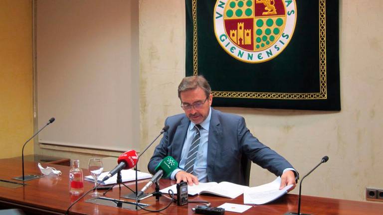 El rector de la UJA destaca el esfuerzo de planificación del nuevo curso El rector de la UJA destaca el esfuerzo de planificación del nuevo curso
