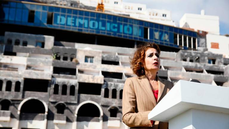 Se abre el proceso de expropiación y derribo del hotel del Algarrobico (Almería) Se abre el proceso de expropiación y derribo del hotel del Algarrobico (Almería)