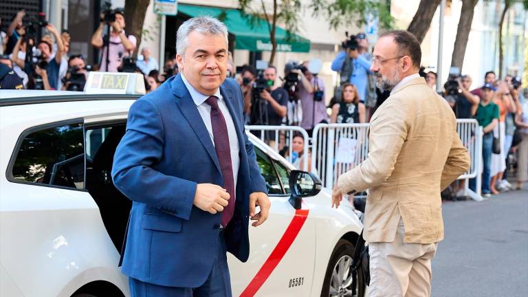 El Supremo envía a prisión provisional a Santos Cerdán El Supremo envía a prisión provisional a Santos Cerdán
