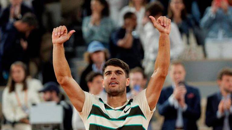 Carlos Alcaraz se vuelve a proclamar rey de París en una final para la historia Carlos Alcaraz se vuelve a proclamar rey de París en una final para la historia