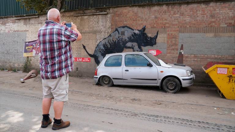 El “zoo de Londres”: ocho grafitis de Banksy que ya inundan la capital británica El “zoo de Londres”: ocho grafitis de Banksy que ya inundan la capital británica