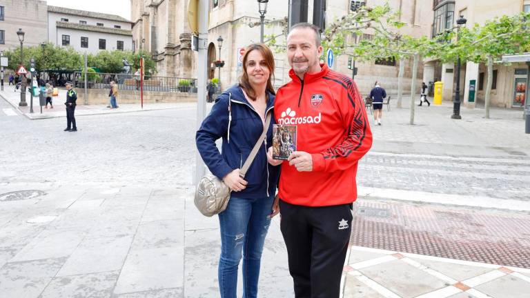 ¿Aún no tiene la guía de itinerarios de Semana Santa? Hoy gratis, junto a su Diario JAÉN ¿Aún no tiene la guía de itinerarios de Semana Santa? Hoy gratis, junto a su Diario JAÉN
