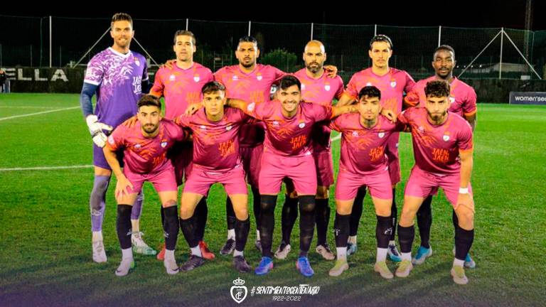 El Real Jaén recibe una “manita del Marbella (5-2) El Real Jaén recibe una “manita del Marbella (5-2)