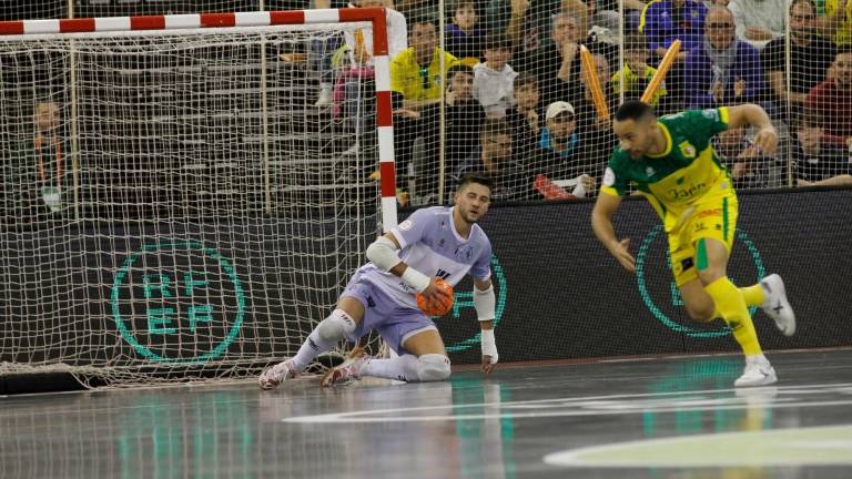 El Jaén Paraíso Interior FS sella la meta al renovar a Carlos Espíndola hasta 2025 El Jaén Paraíso Interior FS sella la meta al renovar a Carlos Espíndola hasta 2025