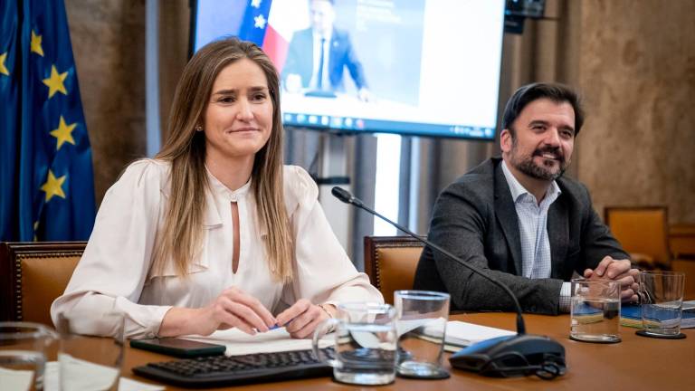 Aagesen afirma el apagón comenzó con pérdidas de generación en Granada, Badajoz y Sevilla Aagesen afirma el apagón comenzó con pérdidas de generación en Granada, Badajoz y Sevilla