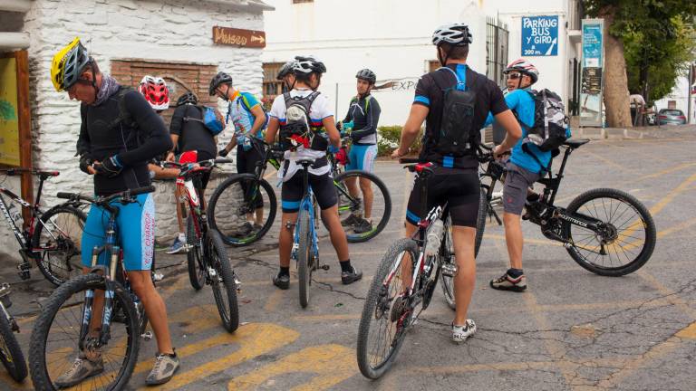 Andalucía cesa todas las actividades deportivas previstas en la autonomía Andalucía cesa todas las actividades deportivas previstas en la autonomía