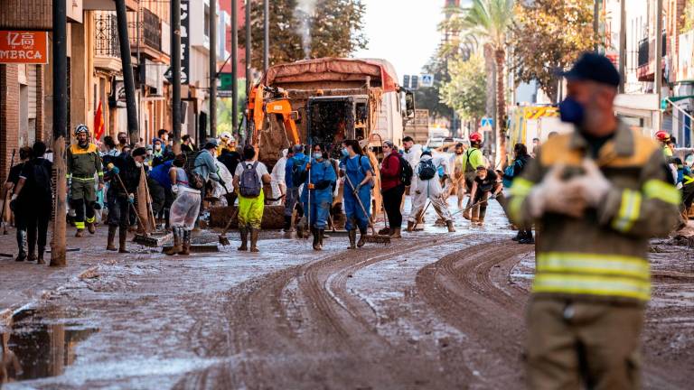 El Gobierno eleva a 222 los fallecidos por la DANA y a 36.803 los rescatados El Gobierno eleva a 222 los fallecidos por la DANA y a 36.803 los rescatados