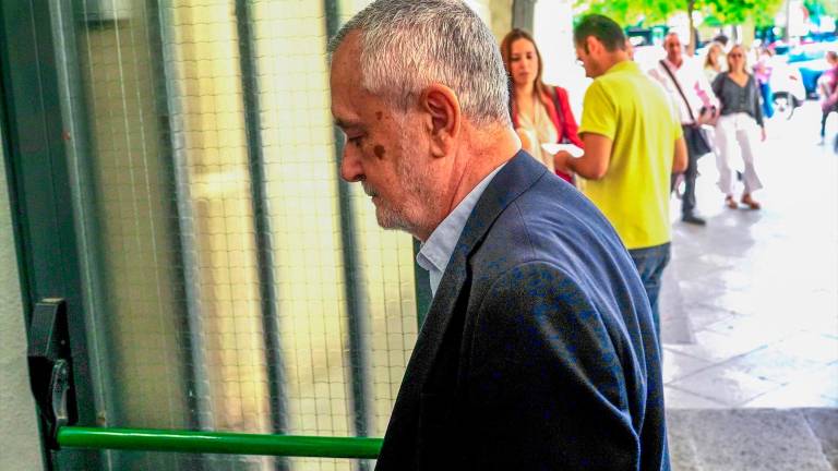 Las dos magistradas en activo del tribunal original de los ERE dictarán las nuevas sentencias Las dos magistradas en activo del tribunal original de los ERE dictarán las nuevas sentencias