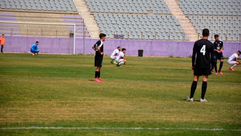 Sentada de los jugadores del Real Jaén contra Andrés Rodríguez