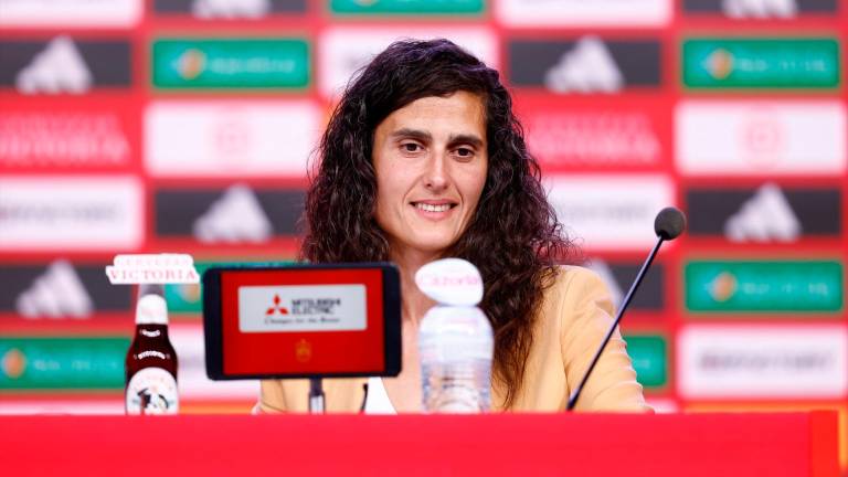 Montse Tomé: “No siento que las jugadoras no me quieran” Montse Tomé: “No siento que las jugadoras no me quieran”