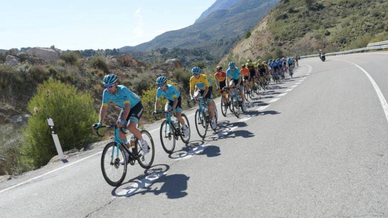 Jakob Fuglsang reina en Úbeda