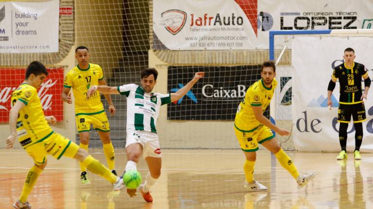 El Jaén FS salva la categoría “in extremis” (2-3) El Jaén FS salva la categoría “in extremis” (2-3)