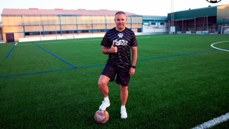 El Atlético Porcuna cesa a Juan Arsenal El Atlético Porcuna cesa a Juan Arsenal