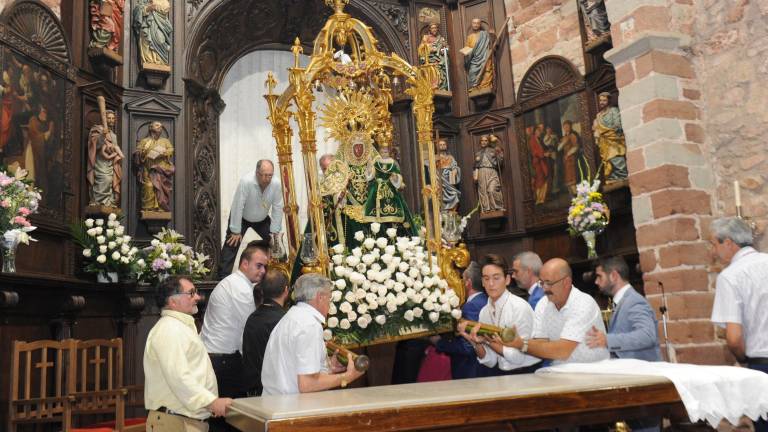 La Virgen que quiso ser descubierta por un labrador en su collado La Virgen que quiso ser descubierta por un labrador en su collado