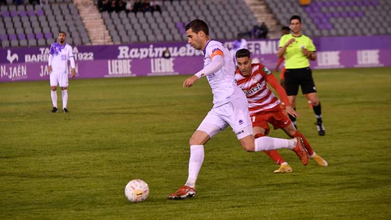 El Real Jaén sufre el peso de la élite ante el Granada CF (0-5) El Real Jaén sufre el peso de la élite ante el Granada CF (0-5)