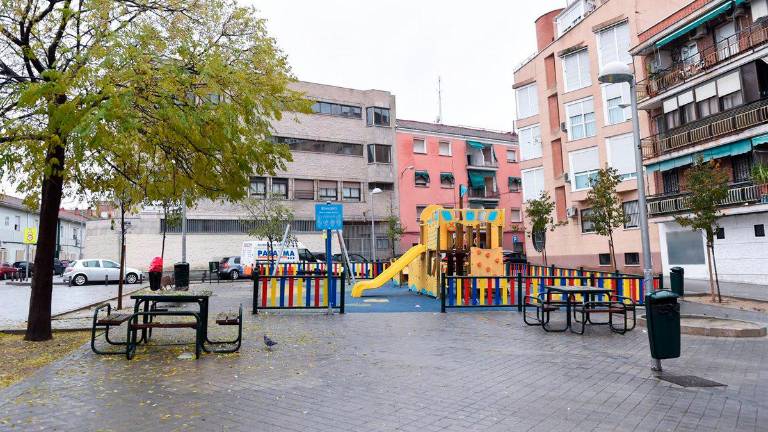 La Policía busca al individuo que mató a disparos a un chico de 15 años anoche en Villaverde La Policía busca al individuo que mató a disparos a un chico de 15 años anoche en Villaverde