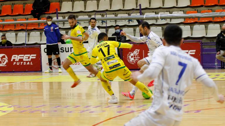 El Jaén FS pide el aplazamiento de los partidos ante Valdepeñas, Córdoba y Levante El Jaén FS pide el aplazamiento de los partidos ante Valdepeñas, Córdoba y Levante