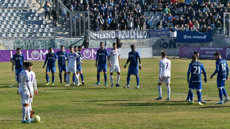Linares-Real Jaén lucharán por la final el día 18 de julio a las 22:00 horas Linares-Real Jaén lucharán por la final el día 18 de julio a las 22:00 horas