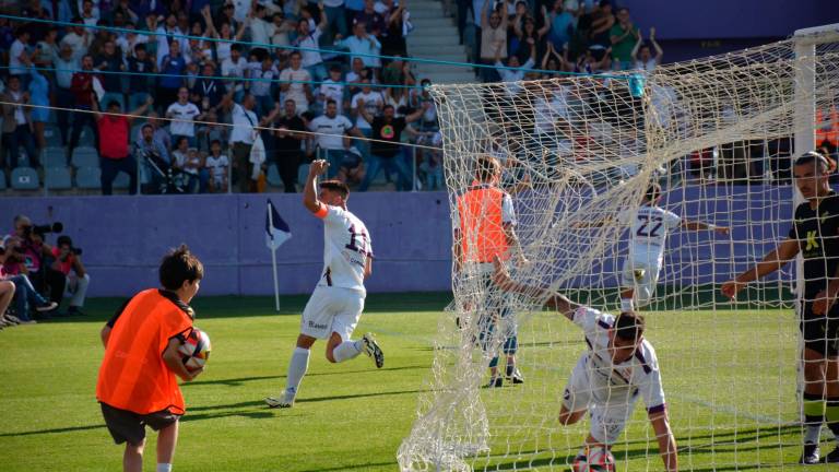 Así rugió La Victoria con el gol de Óscar Lozano Así rugió La Victoria con el gol de Óscar Lozano